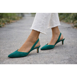 Ann Taylor Green Suede Slingback Heels Womens 6.5M Pointed Toe Kitten Heel Pumps